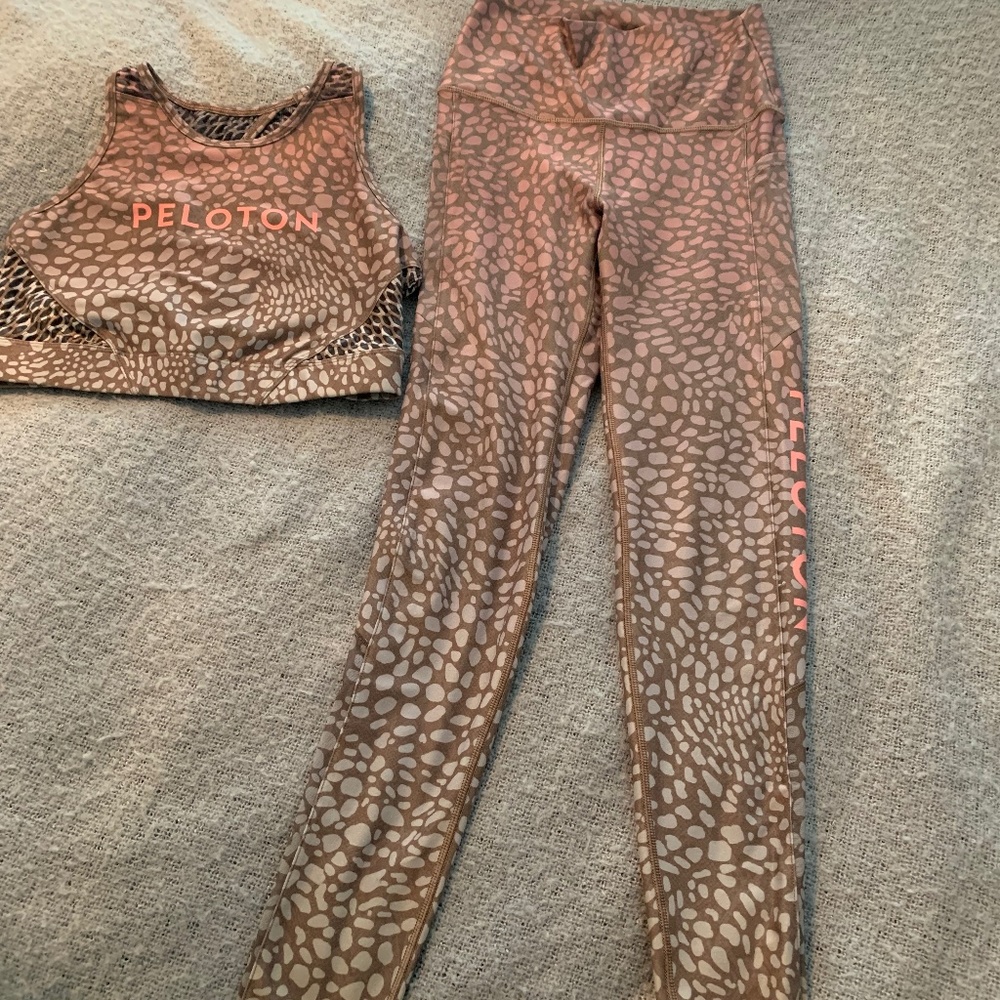Peloton legging and sports bra